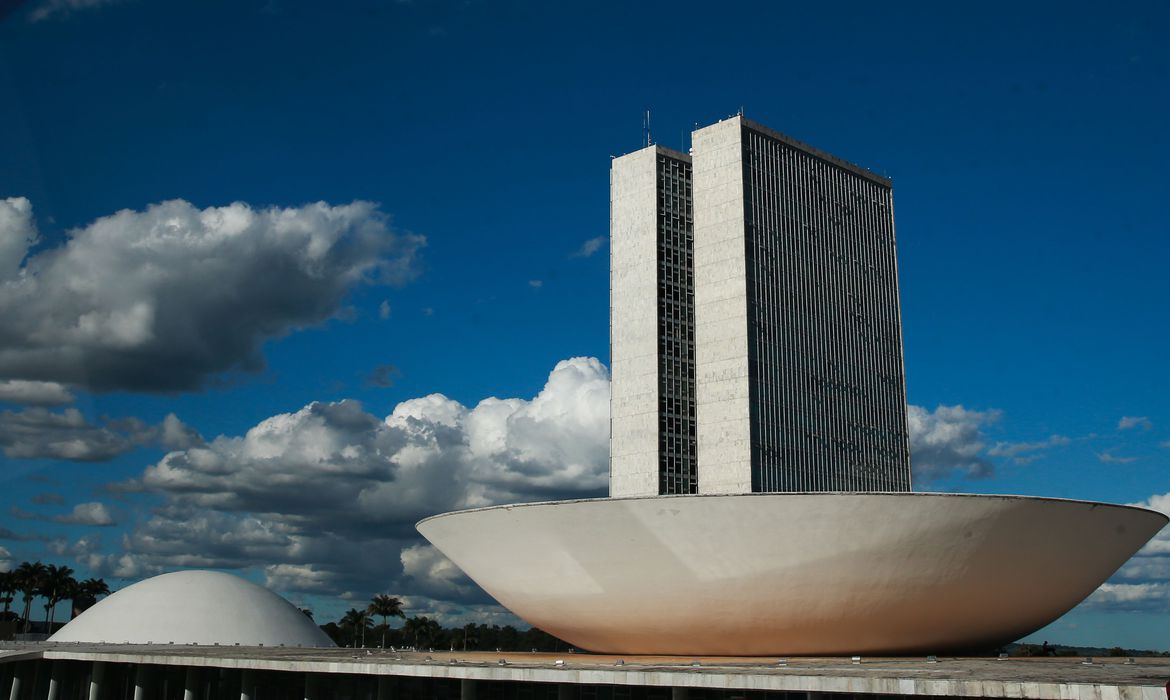 Câmara aprova medidas protetivas a crianças vítimas de violência doméstica