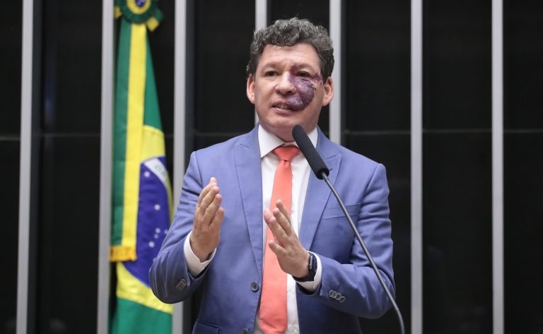 Câmara aprova projeto que regulamenta a reforma tributária