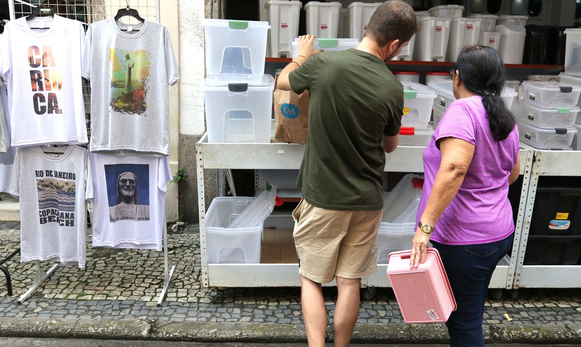 Com alta no PIB, analistas apontam força do consumo interno