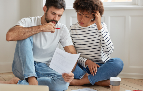 Como pagar as contas do começo do ano; especialista dá dicas