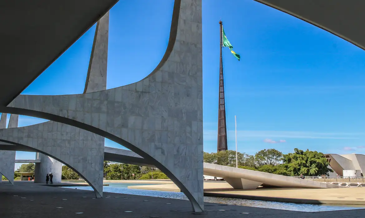 Consórcio do Nordeste pede aumento do FPE e parcelamento de dívidas