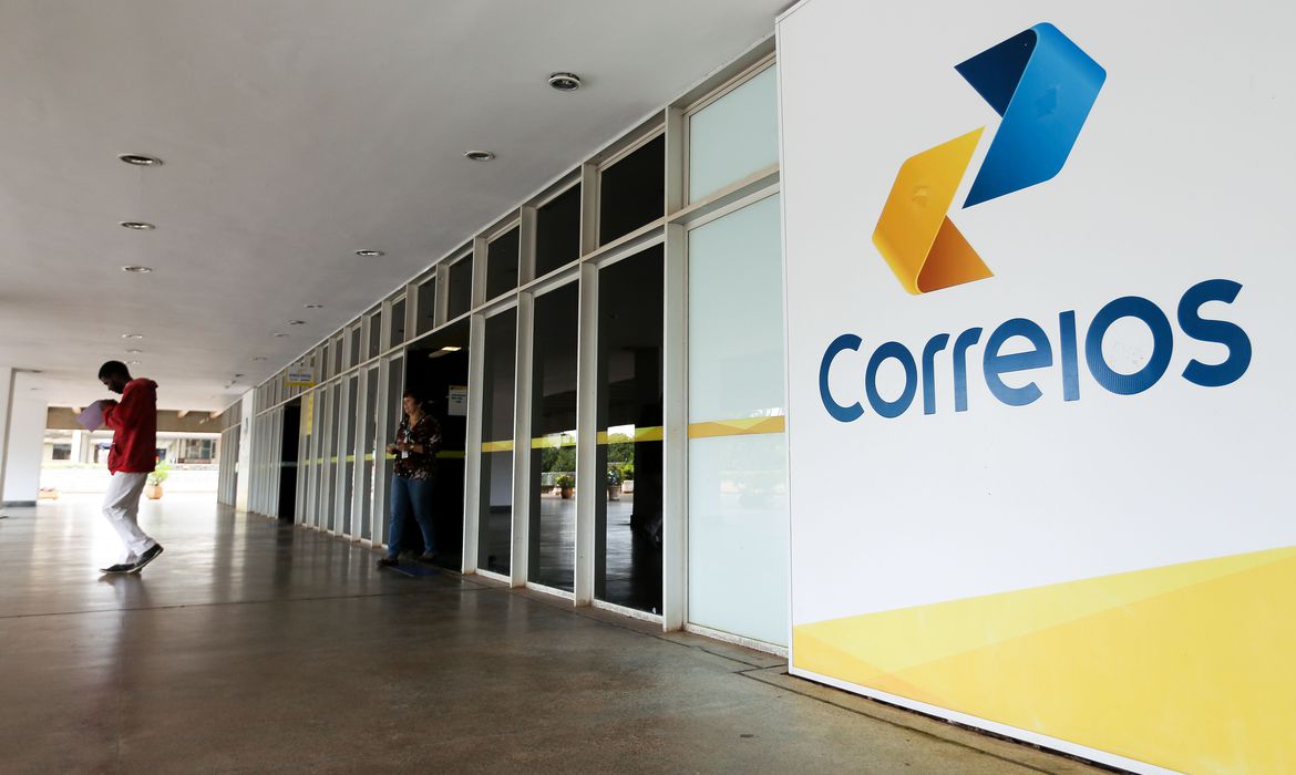 Correios terão venda de seguros nas agências em 2024