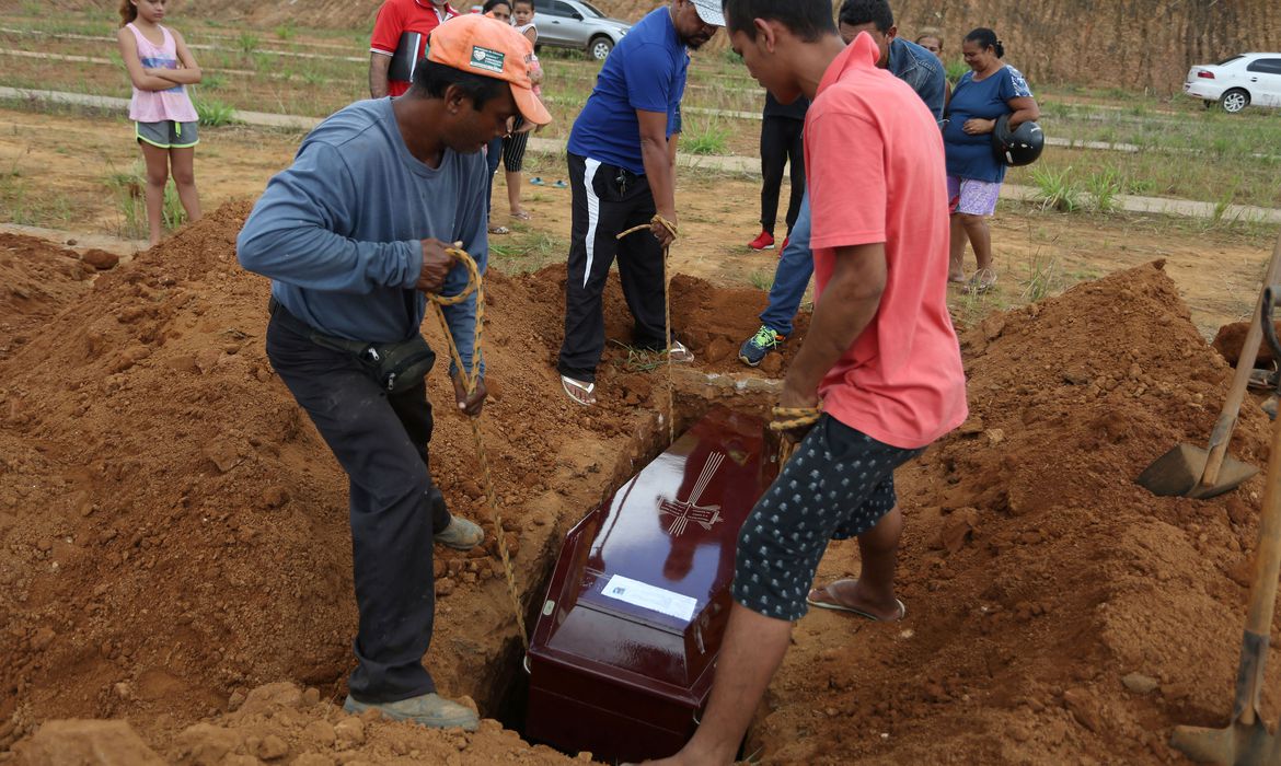 Crimes sexuais contra crianças e adolescentes crescem 15%