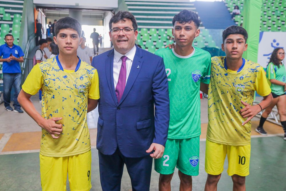 Dez mil estudantes do Piauí participam do maior evento de esporte escolar do estado