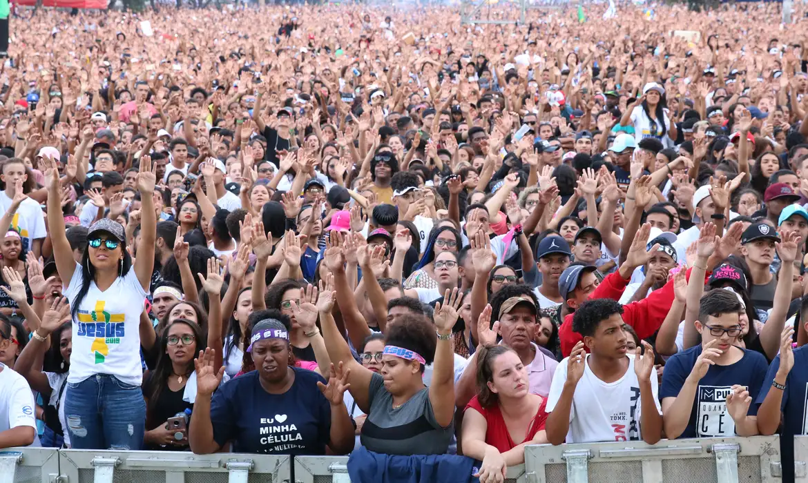 Dia do Evangélico: fiéis na periferia buscam acolhimento