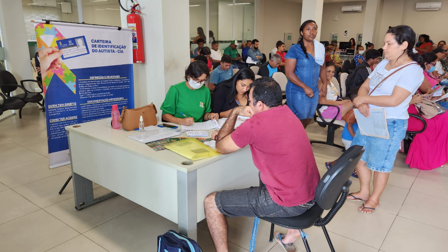 DPE-PI realiza atendimento itinerante e debates sobre inclusão