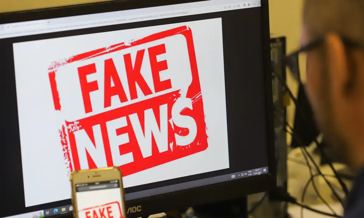 Entenda como a nova onda de fake news influencia a guerra digital