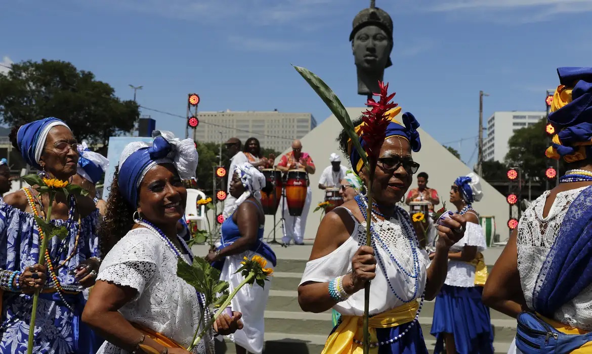 Entenda o papel do Estado no combate ao racismo no Brasil 