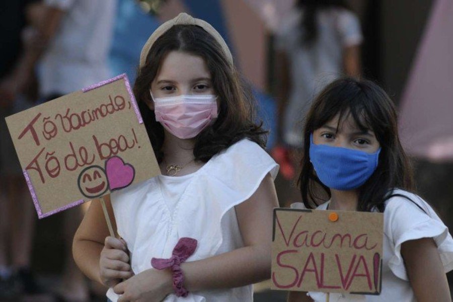 Estudo mostra que síndrome rara atinge mais crianças com covid-19 do que vacinadas