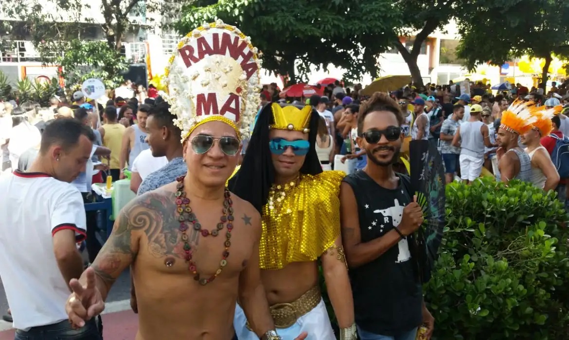 Festa com saúde: como proteger a pele no carnaval