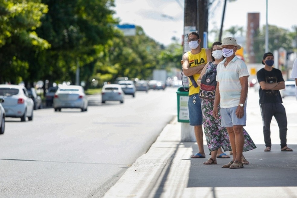 Fim da obrigatoriedade das máscaras: veja medidas em capitais sobre o uso em locais abertos e fechados