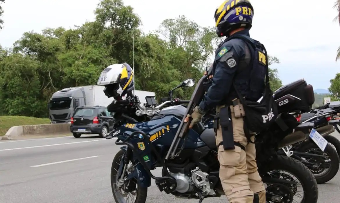 Fim de ano: PRF dá dicas para viagem em segurança