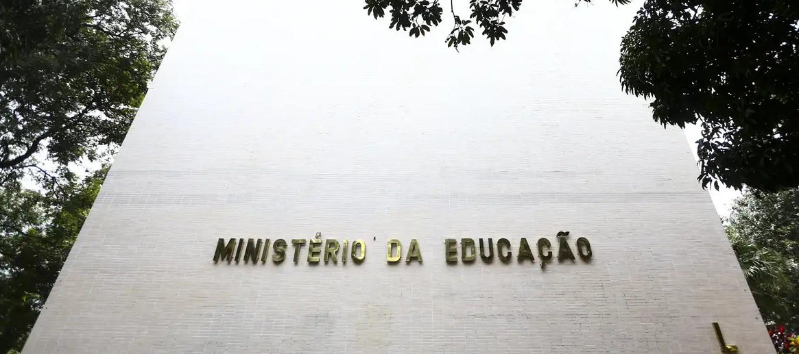 Governo deve repassar 37,2 milhões do salário-educação em 2024