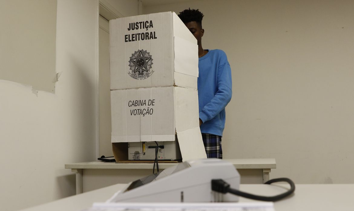 Justiça Eleitoral alerta sobre alteração em local de votação