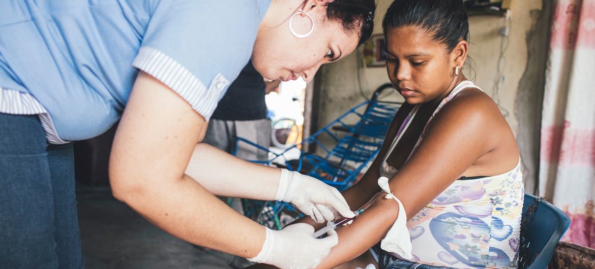 Opas: epidemia histórica de dengue nas Américas eleva risco para crianças