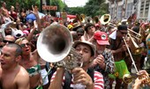 Pessoas com sintomas respiratórios devem evitar aglomerações