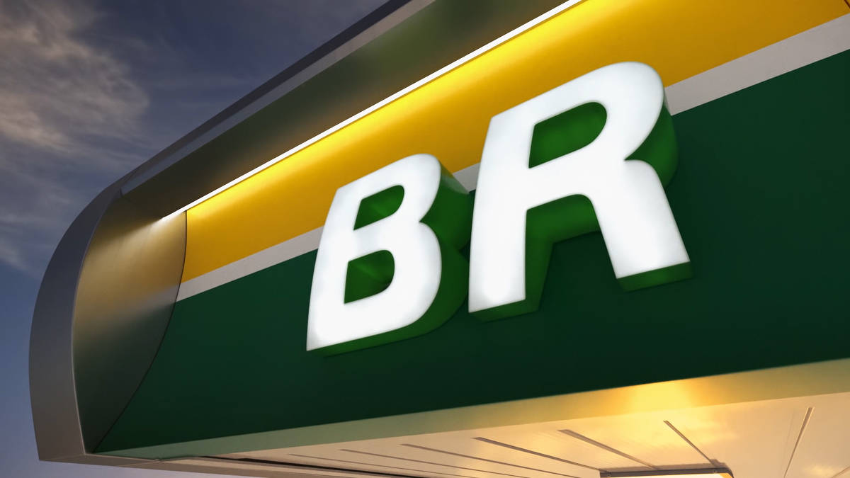 Petrobras sobe preços da gasolina e do gás de cozinha em 7,2%