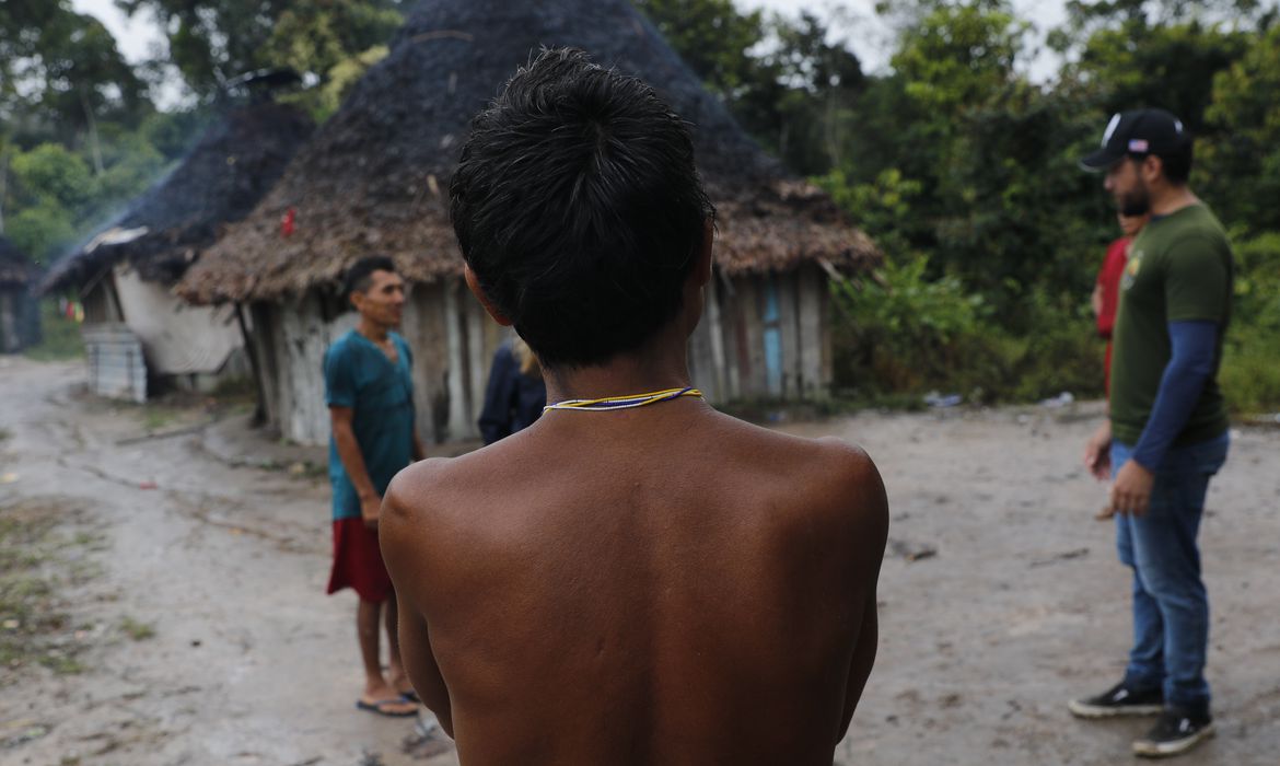 Pobreza e racismo contribuem com suicídios entre indígenas