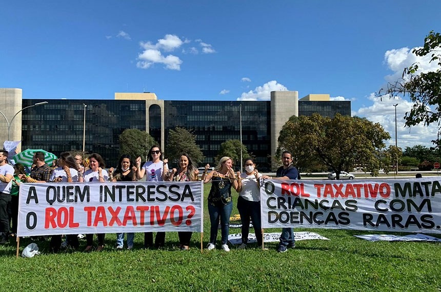 Publicada lei que derruba rol taxativo de planos de saúde