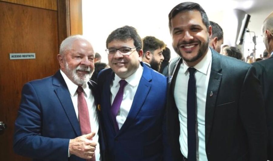 Rafael trata de segurança nas escolas com presidente Lula