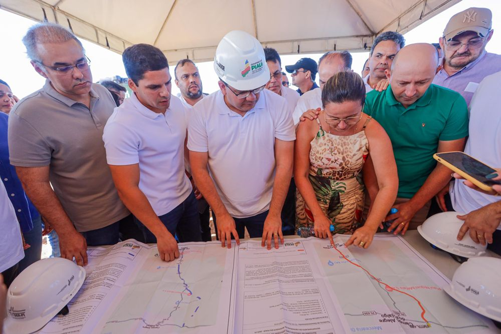 Rafael visita obras e autoriza benefícios em Capitão Gervásio Oliveira