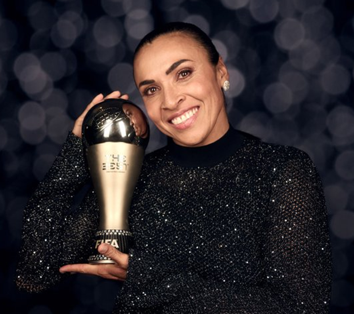 Rainha Marta é homenageada pela Fifa