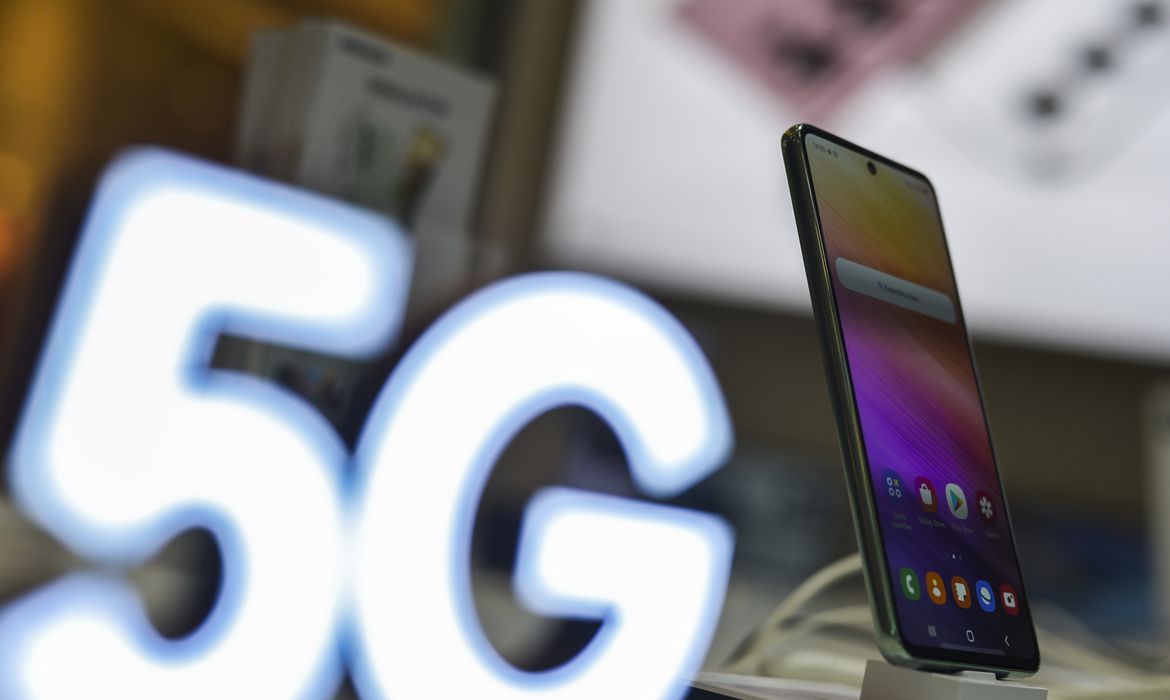 Rede 5G completa um ano com mais de 10 milhões de usuários