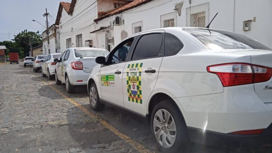 Simplificada isenção do IPVA para taxistas de Teresina