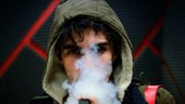 Táticas da indústria do tabaco viciam jovens por toda a vida, alerta OMS 